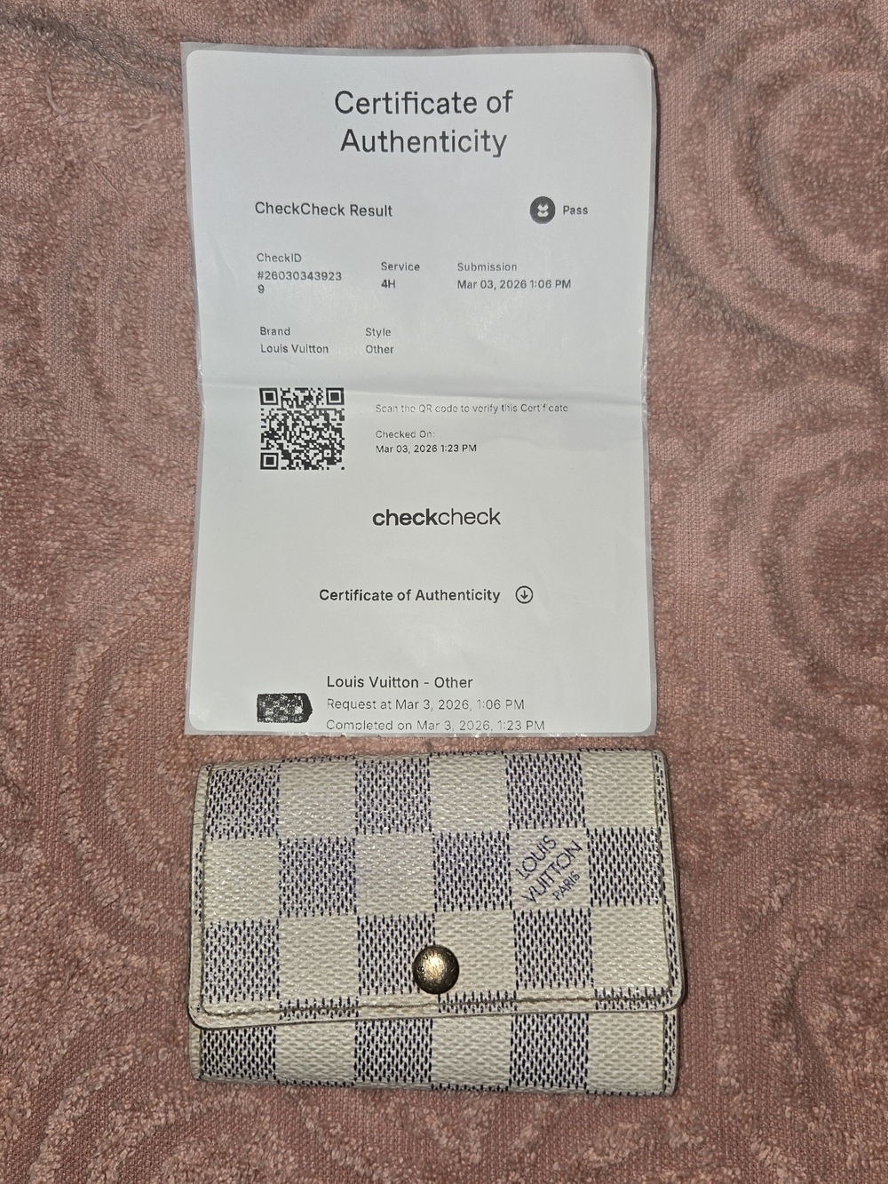 Louis Vuitton Damier Azur Small Key & Card Holder in White and Blue